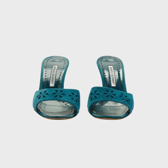 Manolo Blahnik Blue Floral Eyelet Laser Cut Suede Heels - Picture 2 of 6